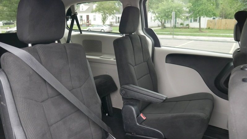 2012 Dodge Grand Caravan, American Value Package full