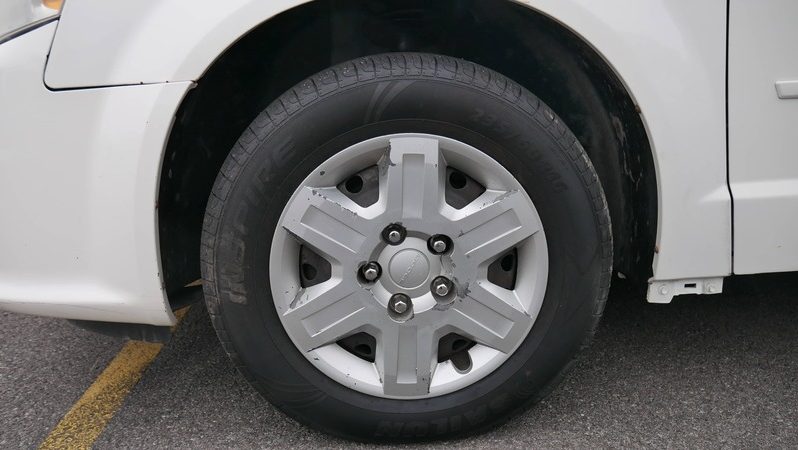 2012 Dodge Grand Caravan, American Value Package full