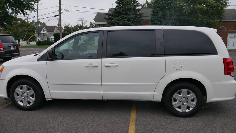 2012 Dodge Grand Caravan, American Value Package full